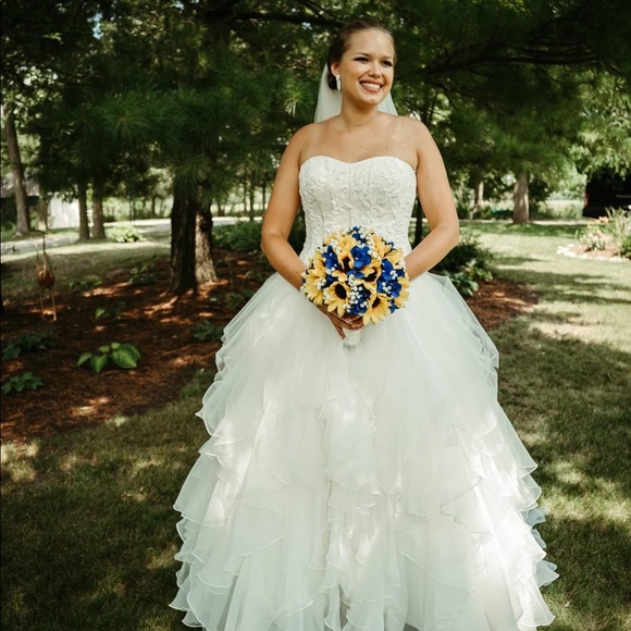 Oleg Cassini Dresses & Skirts - Wedding Dress